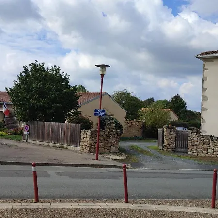 Le Petit Clazayeen アパート *