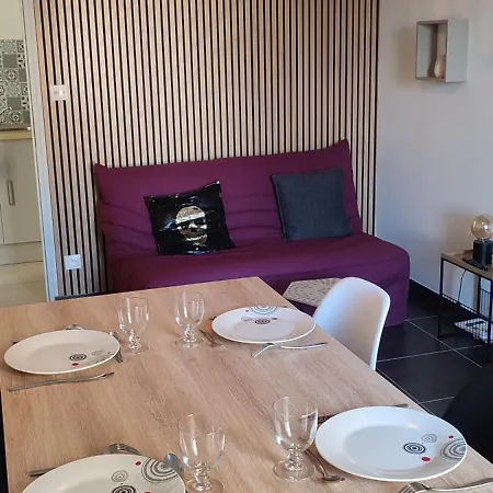 アパート Le Petit Clazayeen ブレシュイール